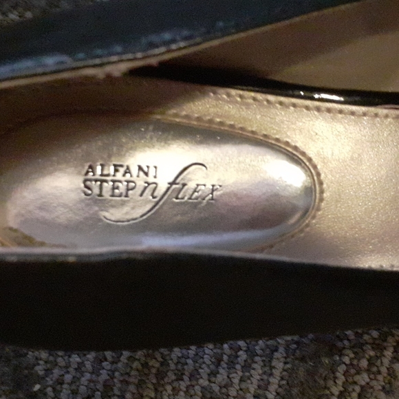 Alfani heels - Picture 2 of 3